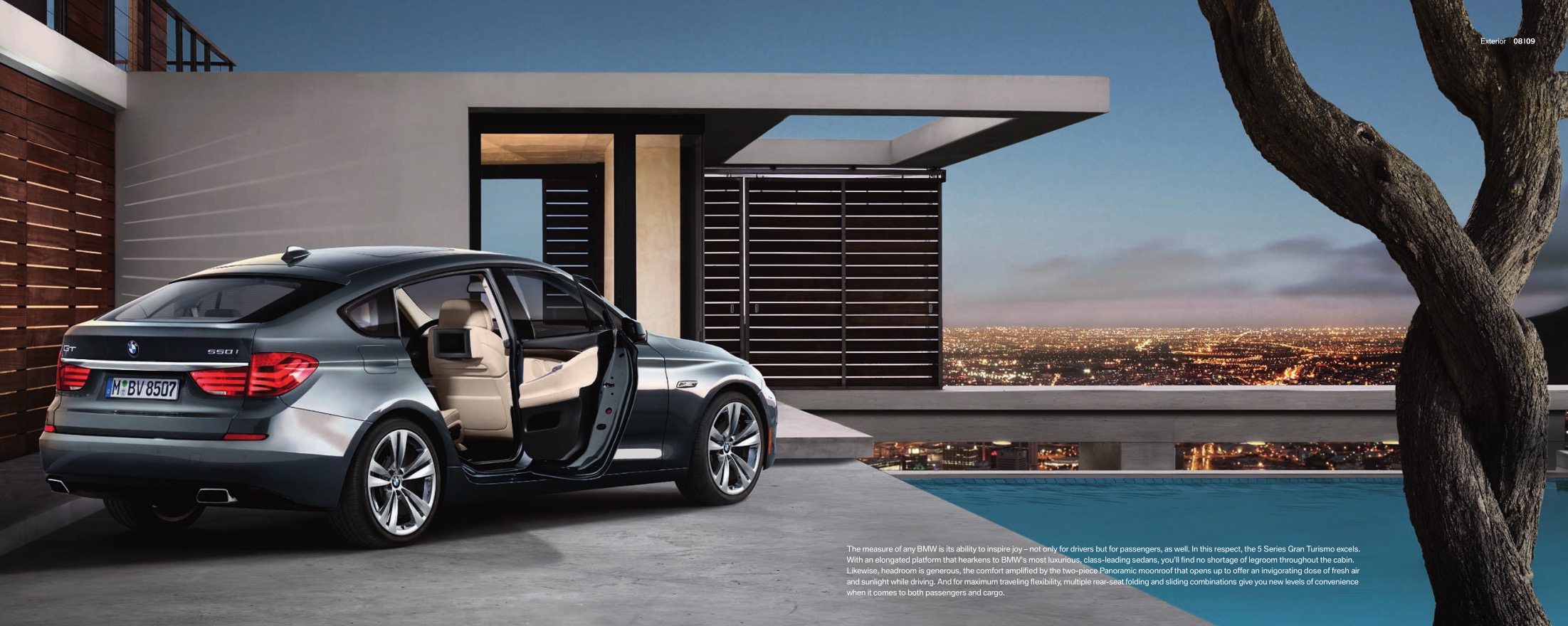 2012 BMW 5-Series GT Brochure Page 29
